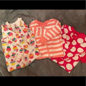 Hanna Andersson pajamas 3T - three pairs